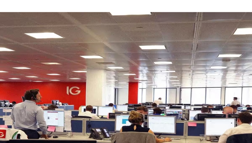 IG’s $1.3 Billion Underdog Bet Draws Investor Pushback